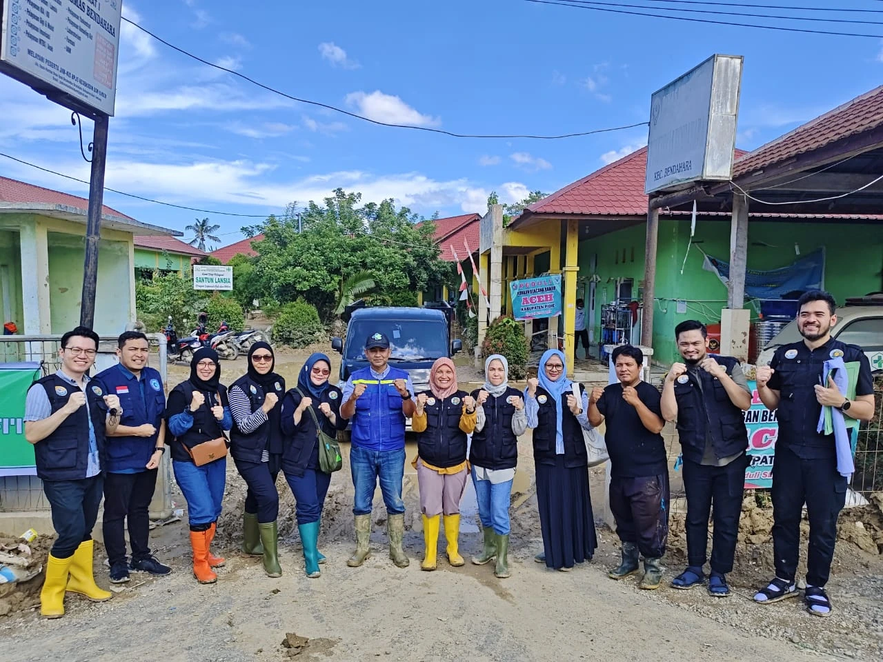 Restoring Healthcare Services, FK USU Accelerates the Revitalization of Community Health Centers in Langkat and Aceh Tamiang